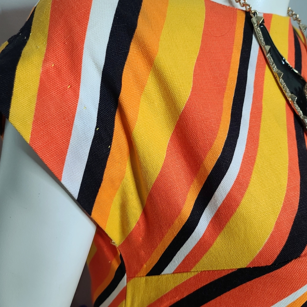 1960s Halloween Dress - Picture 4 of 8